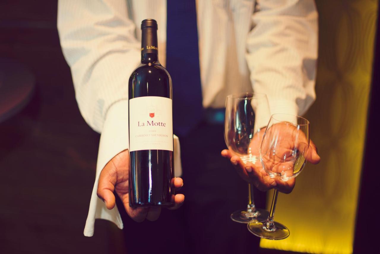 Premier Hotel Falstaff Johannesburg Bagian luar foto